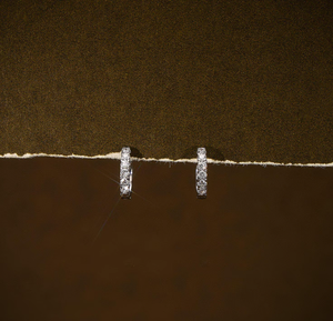 ต่างหูเพชรเลี้ยงในห้องปฏิบัติการชุบเงินคลาสสิก สี F ระดับความสะอาด VVS1 สไตล์วินเทจ รับรองโดย IGI เหมาะสำหรับงานหมั้น งานแต่งงาน และเป็นของขวัญ - Product Image 1