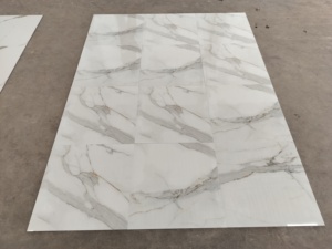 กระเบื้องปูพื้นพอร์ซเลนขัดเงา 60x60 ซม. ลายหิน สำหรับตกแต่งภายในห้องนั่งเล่น ขนาด 600x600 มม. - Product Image 6
