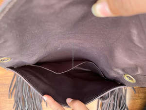 Nouvel arrivage de sacs à bandoulière à franges en cuir repoussé vert de style occidental sacs à main compacts de haute qualité pour femmes en vente - Product Image 6