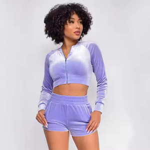 Ensemble de survêtement pour femme de haute qualité, 2 pièces, en velours, avec haut court à manches longues et short, coupe ample - Product Image 3
