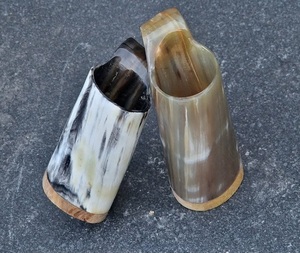 Jarra de Cerveza Vikinga de Cuerno de Búfalo, Ecológica, de Forma Natural, Moderna y Hecha a Mano por F S International - Product Image 6