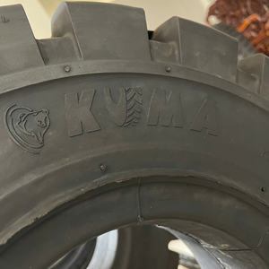 Pneus pleins pour chariot élévateur 700-12, modèle KUMA KF 503, les plus vendus 2026, qualité supérieure, norme d'exportation, prix direct usine du Vietnam - Product Image 2