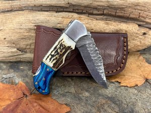 Couteau pliant artisanal en acier Damas de haute qualité, manche en bois et en bois de cerf, étui en cuir, couteaux de chasse professionnels haut de gamme - Product Image 2