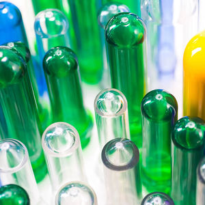 Preforma de PET para Líneas de Moldeo por Soplado de Alta Velocidad - Product Image 1