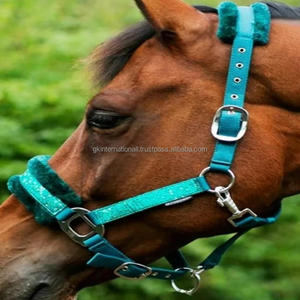 Cabestro de caballo de nailon ligero de diseño personalizado con ojal de relleno de lana herrajes de hierro y zinc disponibles en muchos colores y tamaños - Product Image 3