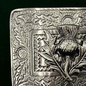 Impresionante Hebilla de Cinturón Cromada para Kilt con Diseño 3D de Cardo, Acabado Antiguo Tradicional Escocés, Hebillas al por Mayor 2026 - Product Image 6