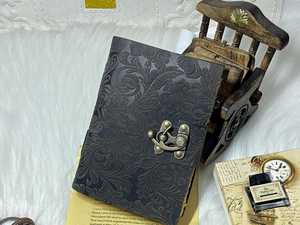 Carnet de rituels en cuir noir à motifs floraux avec papier à bords festonnés, reliure spirale, couverture rigide, 100 feuilles, impression numérique, cadeau - Product Image 1