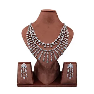 Parure de bijoux de luxe en laiton plaqué rhodium avec zircone cubique rouge rubis, magnifique collier et boucles d'oreilles pendantes en cristal CZ pour mariée - Product Image 2