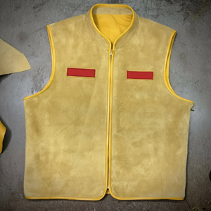 Gilet de club de motard en daim personnalisé pour homme avec fermeture éclair sur le devant - Product Image 1
