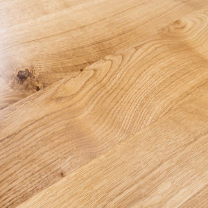 Table de salle à manger, bureau ou cuisine au design moderne et raffiné, plateau ovale en chêne massif, acacia, bois de manguier ou teck, base en métal au design Batman Eye. - Product Image 6