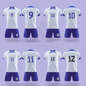 ชุดเสื้อฟุตบอลแบบกำหนดเอง พิมพ์ลายแบบ Sublimation ผ้าโพลีเอสเตอร์ 100% แขนสั้น คอกลม ระบายเหงื่อได้ดี ชุดยูนิฟอร์มฟุตบอลสำหรับผู้ใหญ่ - Product Image 4