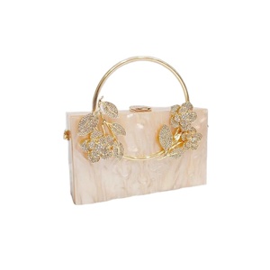 Pochette en résine artisanale pour mariages et soirées, tendance par blossom craft india - Product Image 1