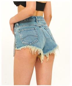 Shorts de mezclilla de cintura alta con borlas de diamantes de imitación y dobladillo deshilachado, estilo veraniego - Product Image 5