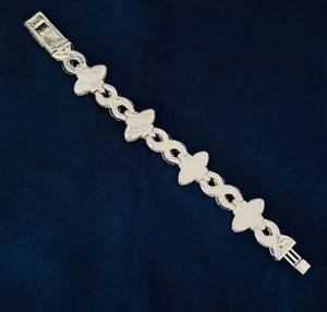 Sparkling Round Cut Moissanite Diamonds Buss Down Hip Hop Infinity Link Clover <b>Bracelet</b> For Unisex In <b>925</b> <b>Sterling</b> <b>Silver</b> - Product Image 4