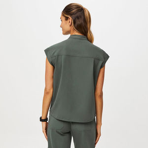 Uniformes Médicos Personalizados con Pantalones Cargo para Uso Hospitalario Unisex, Tejido de Punto con Detección de Agujas y Fusión sin Costuras - Product Image 4