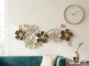 3D Metal <b>Flower</b> <b>Wall</b> Art Gold and Black Iron Modern Contemporary Botanical Theme Matte with Antique Gold Finish Indoor Wal - Product Image 5
