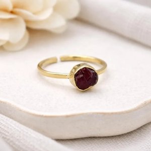 Natural Raw Garnet Electroplated <b>Adjustable</b> <b>Ring</b> Handmade Gold Plated Birthstone Jewelry for Women - Product Image 4