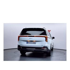 Kia Carnival HEV Signature 2024 de 7 Plazas con Asientos de Cuero, Caja de Cambios Automática, Cámara Trasera, Volante a la Izquierda - 52,669 km - Product Image 4