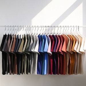 T-shirt décontracté à manches courtes et col rond pour homme, coupe classique, en jersey 100 % coton, 220 g, teint uni, séchage rapide, logo frontal - Product Image 3