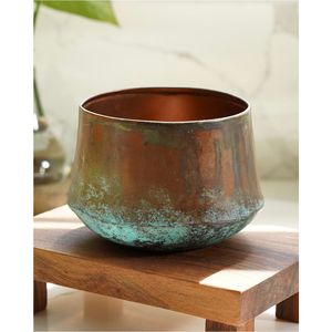 Maceta de Metal Acanalado Hecha a Mano, Acabado Rústico Vintage con Pátina Verde, Florero Decorativo, Maceta para Plantas de Interior, Decoración para Sala de Estar - Product Image 6