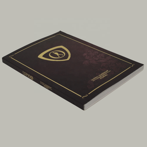 Service d'impression de livres personnalisés à couverture rigide avec reliure cousue et plastification pour enfants et adultes - Product Image 1