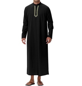 Robe de prière en lin de soie brillant noir, style Kaftan Al Daffah, avec boutons élégants, inspirée du style marocain et de Dubaï - Product Image 1