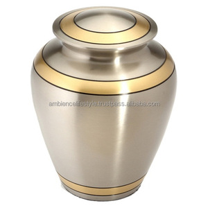 Urne de crémation moderne en laiton coulé avec garniture en or directe d'usine pour les cendres féminines adultes ambiance commémorative style de vie pour les occasions - Product Image 1