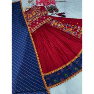 Diseñador bordado Gamthi Work Lehenga Choli Performance Wear - Product Image 1