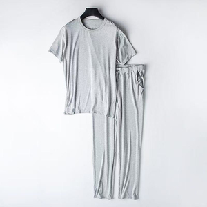 Conjunto de Pijama de Punto Modal Gris para Hombre, Camiseta de Manga Corta y Pantalones Largos, Ropa de Dormir Informal de Color Sólido para Usar en Verano - Product Image 2