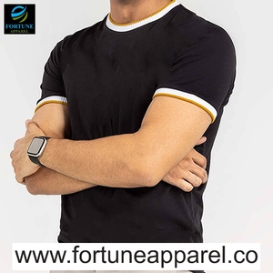 เสื้อยืดคอวีสั่งทำพิเศษ Fortune Apparel สำหรับผู้ชาย ผ้าฝ้าย 100% แขนสั้น ระบายอากาศได้ดี เป็นมิตรกับสิ่งแวดล้อม แห้งเร็ว เหมาะสำหรับออกกำลังกาย สีสันตามสั่ง - Product Image 1
