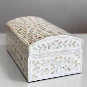Boîte à bijoux en nacre de designer, mosaïque artisanale, organisateur de rangement pour collection de bijoux, souvenirs et décoration intérieure haut de gamme - Product Image 4