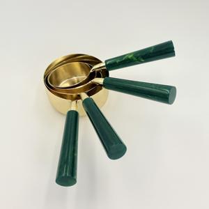 Juego de Tazas Medidoras de Acero Inoxidable con Mango de Resina y Baño de Oro, 4 Piezas, para Repostería y Cocina, al Precio Más Bajo - Product Image 2