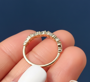 Anillo de compromiso apilable con diamantes cultivados en laboratorio certificados por IGI, corte marquesa, chapado en oro amarillo y rodio, VVS2, 0.58 ct - Product Image 2