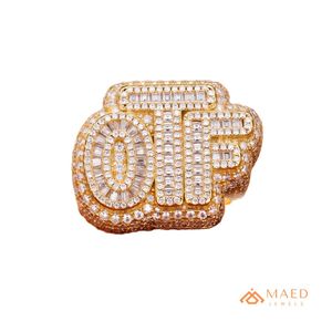 Anillo de Moissanita de Oro Sólido con Letra Inicial, Anillo con Incrustaciones de Baguette, Joyería Fina para Hombre, Regalo de Aniversario de Lujo - Product Image 1