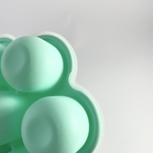 Bac à glaçons en silicone de qualité alimentaire pour bébé – Bac à glaçons 7 cubes pour purées maison, compatible lave-vaisselle, congélateur et micro-ondes - Product Image 3