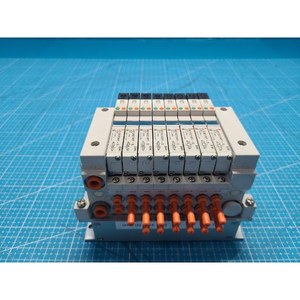 Válvula Solenoide SMC, Conjunto de Colector EX160-SDN1A, Unidad de Interfaz Serial DeviceNet, Usado como Equipo Semiconductores Legado - Product Image 3