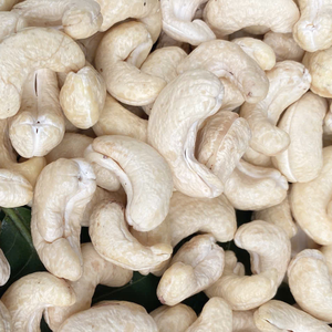 Offre Spéciale : Noix de cajou brutes WW180, WW240, WW320, LP – Prix raisonnable pour les acheteurs de noix de cajou - Product Image 1