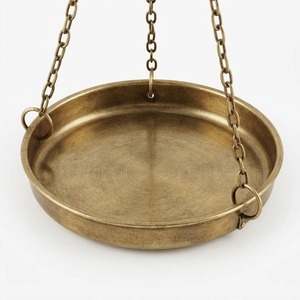 Mangeoire à oiseaux suspendue en laiton pour l'extérieur, abreuvoir en laiton, support pour aliments pour oiseaux, parfait pour la décoration de jardin et l'alimentation des oiseaux. - Product Image 5