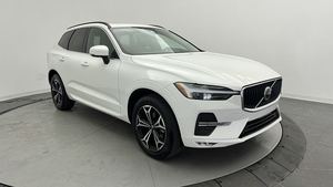 Volvo XC-60 B5 Momentum FWD 2022 Usado en Buen Estado - Product Image 1