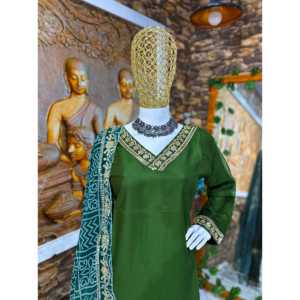 Conjunto de ropa de fiesta de diseñador para mujer con parte superior elegante y Dupatta Pent elegante para ocasiones especiales - Product Image 5