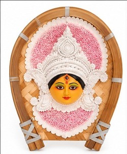 Máscara de Durga Hecha a Mano, Ecológica, Decorativa para Colgar en la Pared, Estilo Pattachitra, Marco de Bambú, para Decoración del Hogar y Festivales - Product Image 1