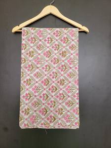 Tissu en coton tricoté respirant et écologique, imprimé Mughal Butta, fait main en Inde, pour la confection de robes et vêtements pour filles et femmes - Product Image 2