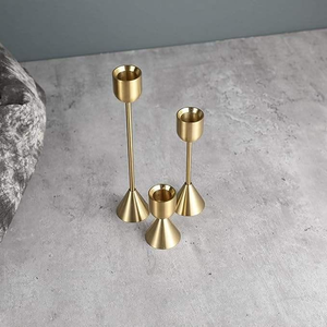 Support de bougie en métal élégant, parfait pour les centres de table de mariage, la décoration intérieure, support antique idéal pour un style d'intérieur luxueux - Product Image 5