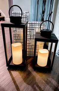 Lanterne porte-bougie en fil métallique doré géométrique avec poignée en anneau pour la décoration de la maison - Product Image 3
