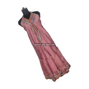 Nouvelle Robe Bohème d'Été pour Femme, Style Boho Hippie Vintage en Soie, Col Halter, Robe de Soirée Élégante sans Manches en Sari Recyclé - Product Image 6