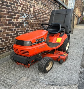 Tracteur tondeuse Kubota B2601 d'occasion et neuf, 4x4, tracteurs Kubota, agriculture, mini tracteur de jardin à vendre - Product Image 1