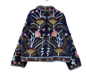 Blouson bomber en velours Suzani floral, brodé à la main, style bohème vintage, réversible, court, coloré, automne-hiver, 100% coton, velours - Product Image 2