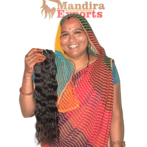 Extensiones de Cabello Humano Remy Ondulado Natural Indio Negro Sin Procesar con Corte Recto y Cutícula Alineada para Tejer - Product Image 1