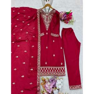 Ensemble haut de fête de créateur avec un magnifique dupatta, taille XL, pour les occasions spéciales - Product Image 1