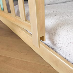 Cadre de lit double durable avec tête de lit et 1 barrière de sécurité, lattes en bois naturel, écologique, pour enfants, salon, chambre, hôtel, appartement - Product Image 2